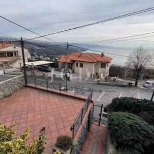 Pobri obiteljska kuća