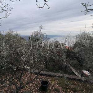 Pobri obiteljska kuća