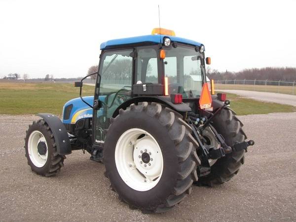 poljoprivredni traktor 2008 NEW HOLLAND T4030 MFWD