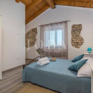 Poreč, okolica, kamena Villa sa bazenom