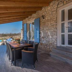 Poreč, okolica, kamena Villa sa bazenom