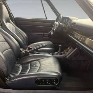 Porsche 911 CARRERA