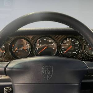 Porsche 911 CARRERA