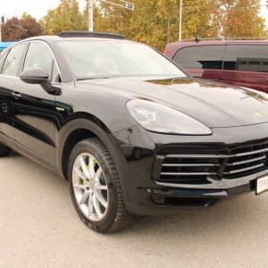 Porsche Cayenne 3.0 V6 E-Hybrid *PANORAMA, LED, NAVIGACIJA*
