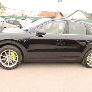 Porsche Cayenne 3.0 V6 E-Hybrid *PANORAMA, LED, NAVIGACIJA*