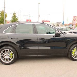 Porsche Cayenne 3.0 V6 E-Hybrid *PANORAMA, LED, NAVIGACIJA*