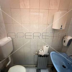 Poslovni prostor sa terasom i spremištem, tržnica i centar Oroslavja
