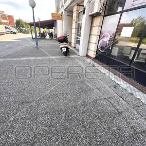 Poslovni prostor sa terasom i spremištem, tržnica i centar Oroslavja
