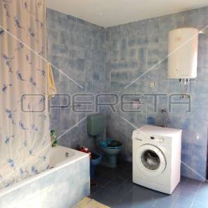 Poslovno stambeni objekt u Splitu, površine 710m2