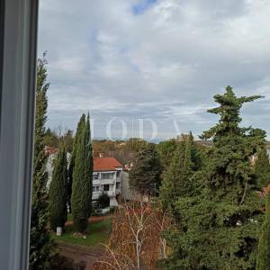 Potpuno namješten stan sa galerijom,Poreč okolica