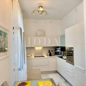 Predivan stan 80 m od mora