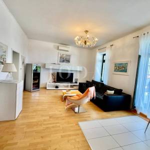 Predivan stan 80 m od mora