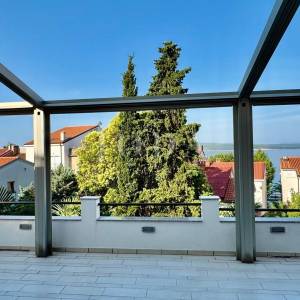 Predivan stan 80 m od mora