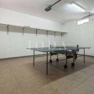 Predivna vila u Solinu sa dva bazena