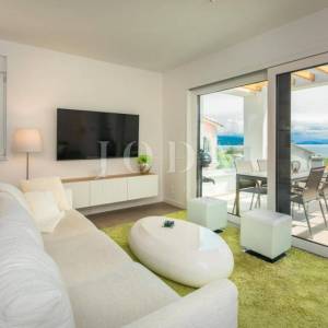 Prekrasan penthouse s pogledom na more - grad Krk