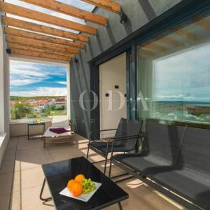 Prekrasan penthouse s pogledom na more - grad Krk