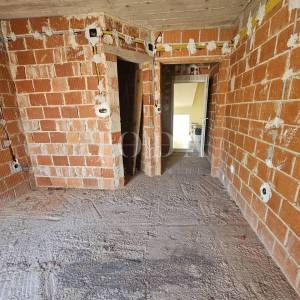 Prilika! Kuća s tri stana blizu Malinske, otok Krk