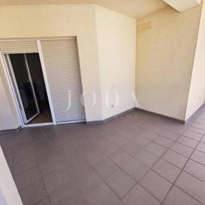 Prilika! Kuća s tri stana blizu Malinske, otok Krk