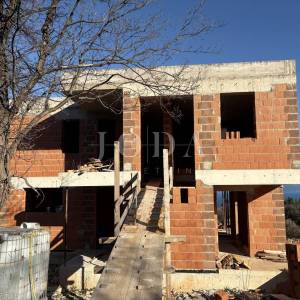 Prilika!!! Roh bau villa na izvanrednoj lokaciji sa panoramskim pogledom na more 