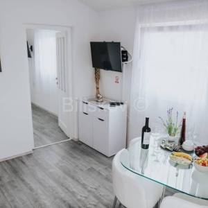 Prodaja, dvoetažna kuća,Okrug Gornji