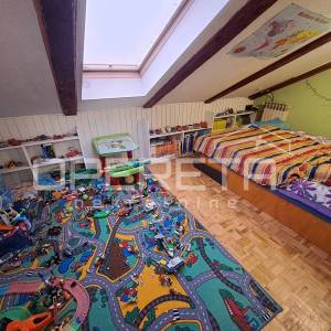 Prodaja, Kuća, Centar, Velika Gorica, Kuća u nizu, 120m2