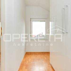 Prodaja, Kuća, Dugo Selo, Carski put , Samostojeća, 150m2