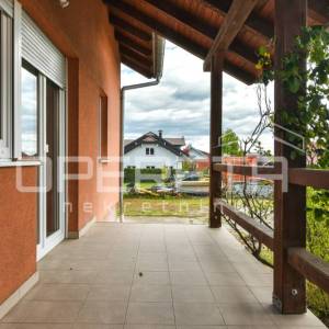 Prodaja, Kuća, Dugo Selo, Carski put , Samostojeća, 150m2