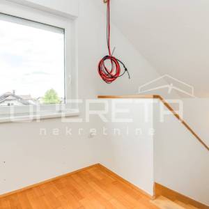 Prodaja, Kuća, Dugo Selo, Carski put , Samostojeća, 150m2
