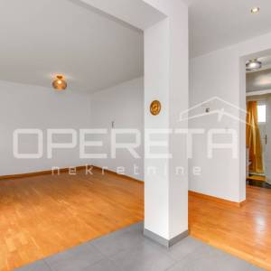 Prodaja, Kuća, Dugo Selo, Carski put , Samostojeća, 150m2