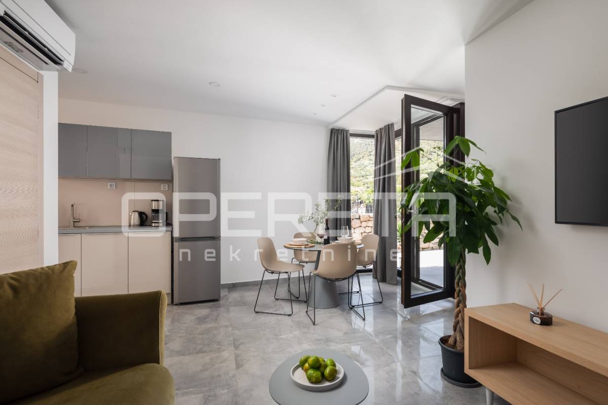 Prodaja, Kuća, Komiža, Čikolina stroda, Samostojeća, 120m2