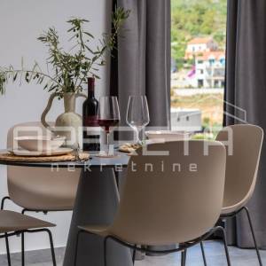 Prodaja, Kuća, Komiža, Čikolina stroda, Samostojeća, 120m2