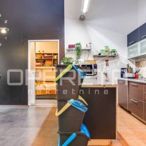 Prodaja, Kuća, Krapinske toplice, Ulica Ljudevita Gaja , Kuća u nizu, 300m2