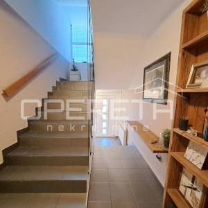 Prodaja, Kuća, Kromosovo naselje, Velika Gorica, Kuća u nizu, 200m2