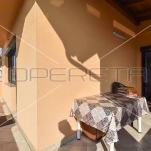 Prodaja, Kuća, Sesvete, Zeleni vijenac, Kuća u nizu, 320m2