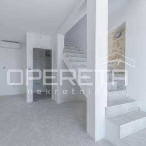 Prodaja, Kuća, Vižinada, Vižinada, Kuća u nizu, 300m2