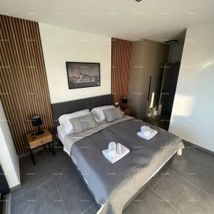 Prodaja moderne vile s bazenom, Svetvinčenat!