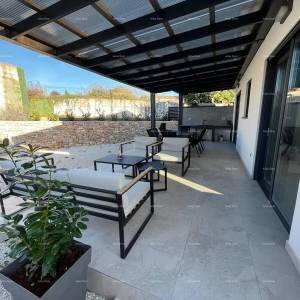 Prodaja moderne vile s bazenom, Svetvinčenat!