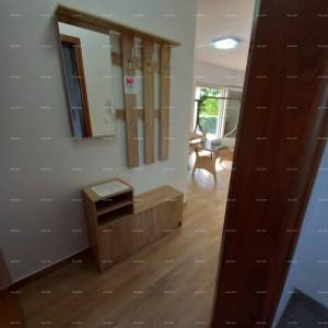 Prodaja namještenog stana s parkirnim mjestom na odličnoj lokaciji, Fažana!