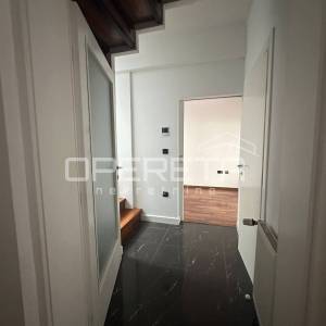Prodaja, Stan, Centar, Centar, 4s, 161m2