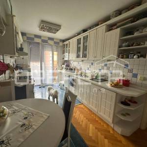 Prodaja, Stan, Centar, Centar, 5s, 131m2