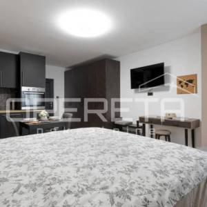 Prodaja, Stan, Centar, Dolac , 3s, 80m2