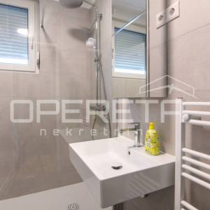Prodaja, Stan, Centar, Petrova, 3s, 81m2