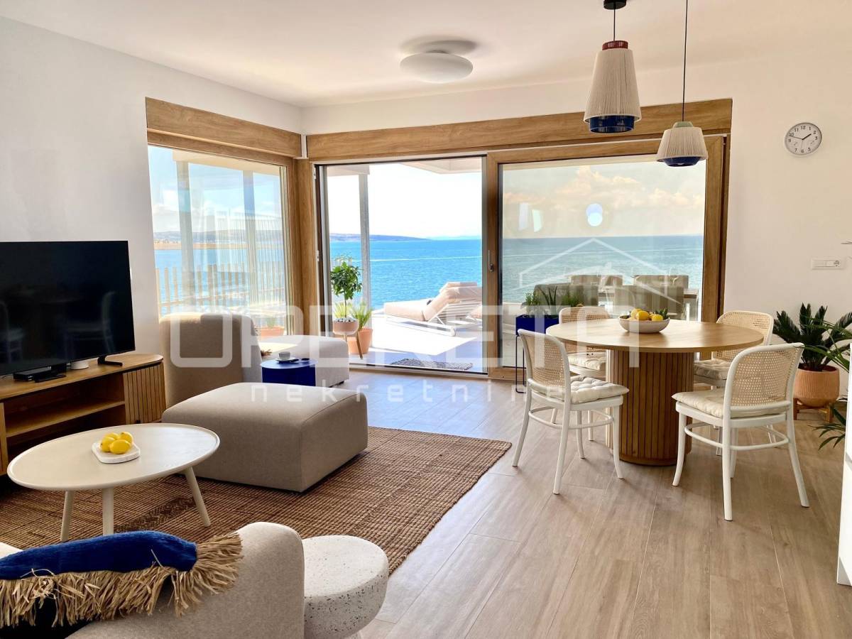 Prodaja, Stan, Povljana, Povljana, 2s, 185m2