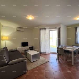 Prodaja stana u prizemlju Medulin. Pošesi 500 m od hotela Belvedere.