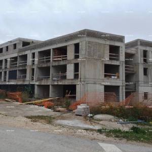 Prodaja stanova u novom poslovno - stambenom projektu, Poreč, C109