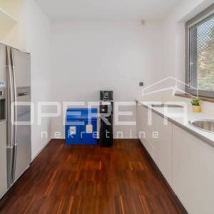 Prodaja, Ured, Centar, Centar, 602m2