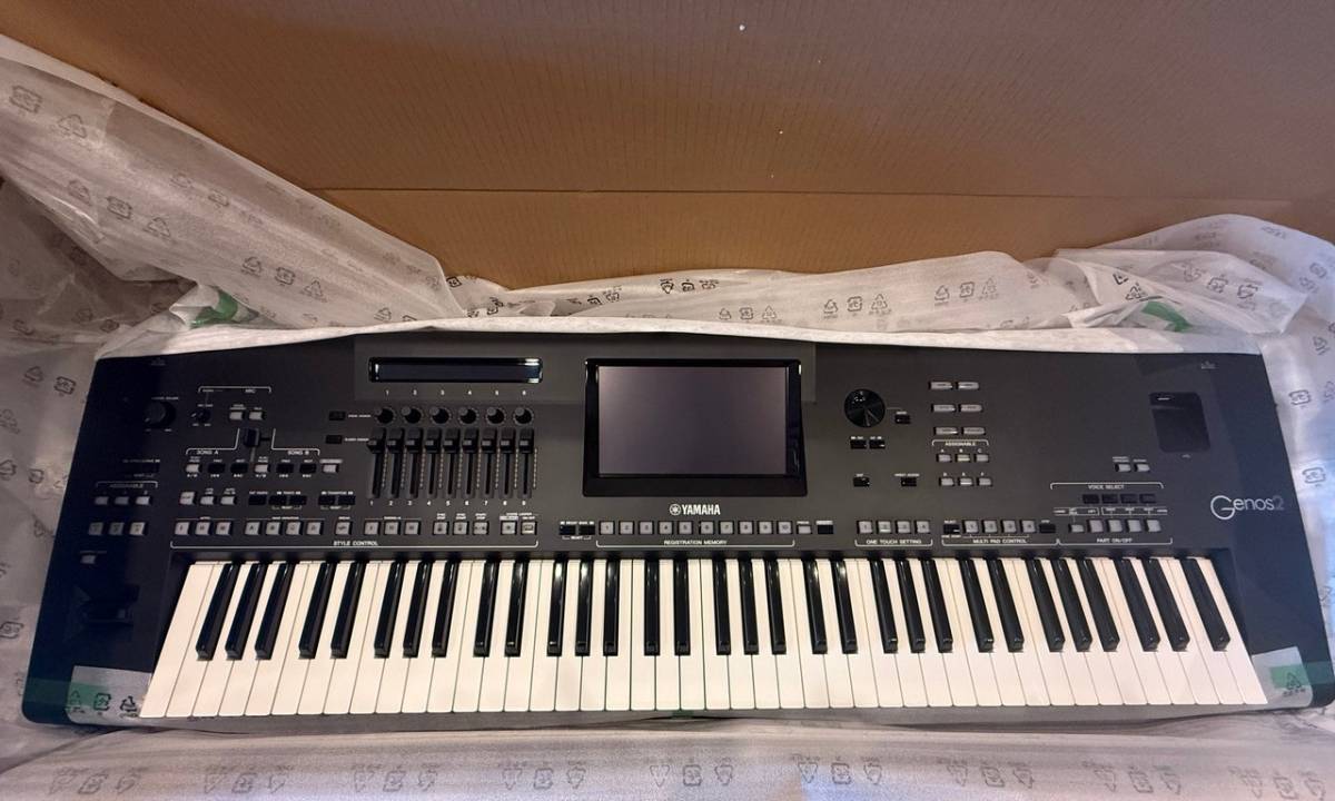 Prodaja Yamaha Genos2 76 tipki XXL / Yamaha Genos, Tyros5, Motif XF8