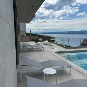 Prodaja,villa s pogledom na more,Jesenice