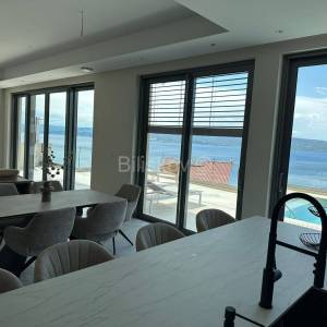 Prodaja,villa s pogledom na more,Jesenice