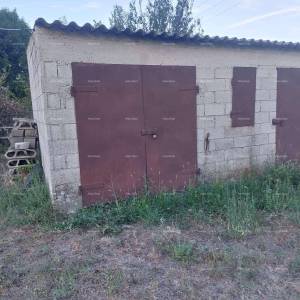 Prodaje se kamena kuća s bunarom – blizina Barbana